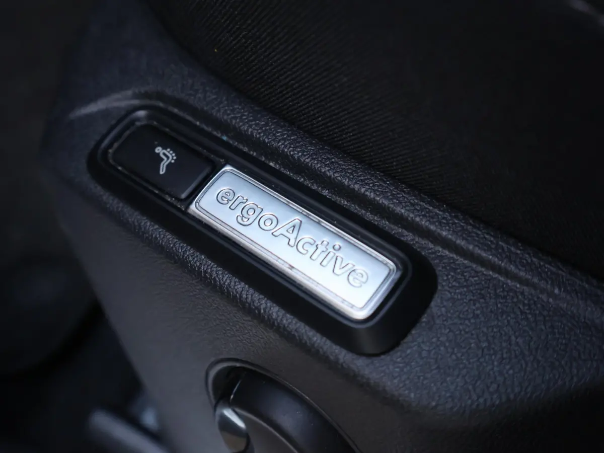 1.5 TSI DSG 7-PERS. R-LINE + PANORAMA | DYNAUDIO | MASSAGE | VIRTUAL COCKPIT | ELEK. TREKHAAK | STOEL/STUURVERW. | CAMERA | 20 INCH