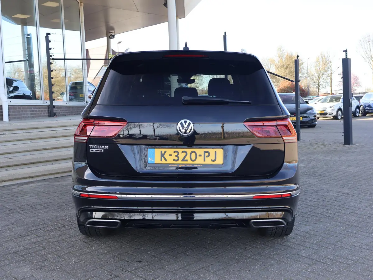 1.5 TSI DSG 7-PERS. R-LINE + PANORAMA | DYNAUDIO | MASSAGE | VIRTUAL COCKPIT | ELEK. TREKHAAK | STOEL/STUURVERW. | CAMERA | 20 INCH