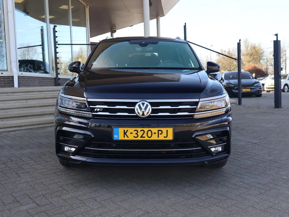 1.5 TSI DSG 7-PERS. R-LINE + PANORAMA | DYNAUDIO | MASSAGE | VIRTUAL COCKPIT | ELEK. TREKHAAK | STOEL/STUURVERW. | CAMERA | 20 INCH