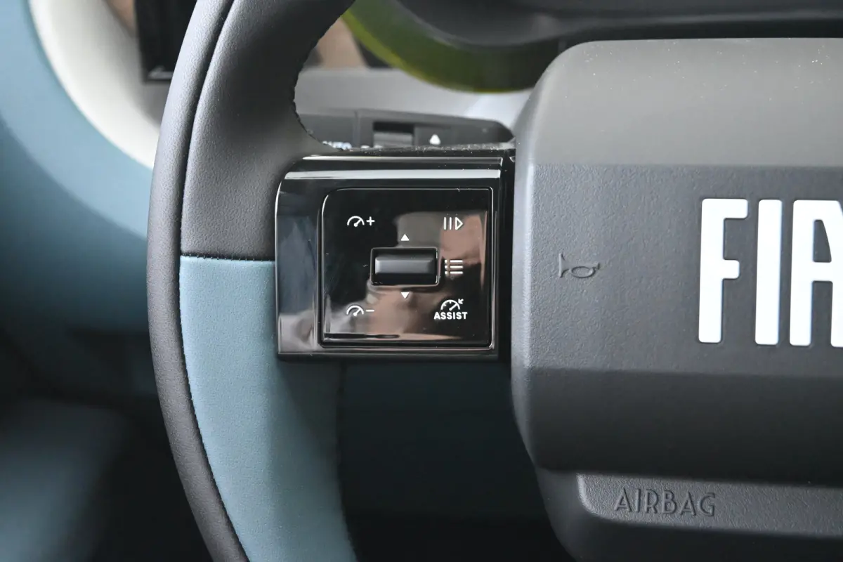 La Prima VOORRAAD-ACTIE! | 8 Jaar Fabrieksgarantie | Stoel/Stuur verwarming | Carplay | Draadloos Laden | Achteruitrijcamera
