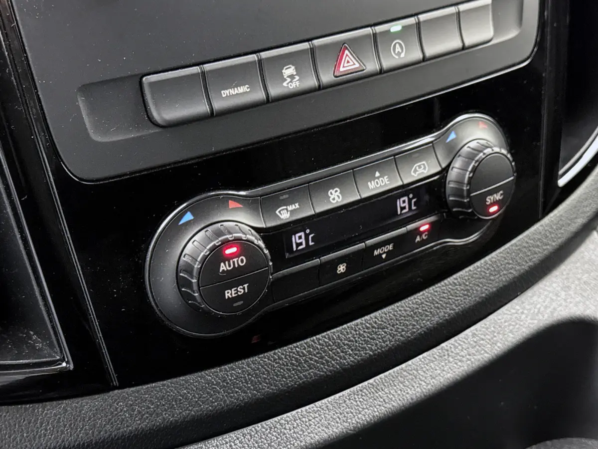 119 CDI Extra Lang DC Dubbele schuifdeur Led Navigatie Dubbele cabine Stoelverwarming Climate control