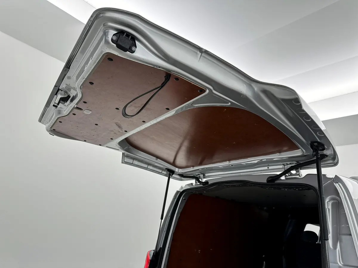 119 CDI Extra Lang DC Dubbele schuifdeur Led Navigatie Dubbele cabine Stoelverwarming Climate control