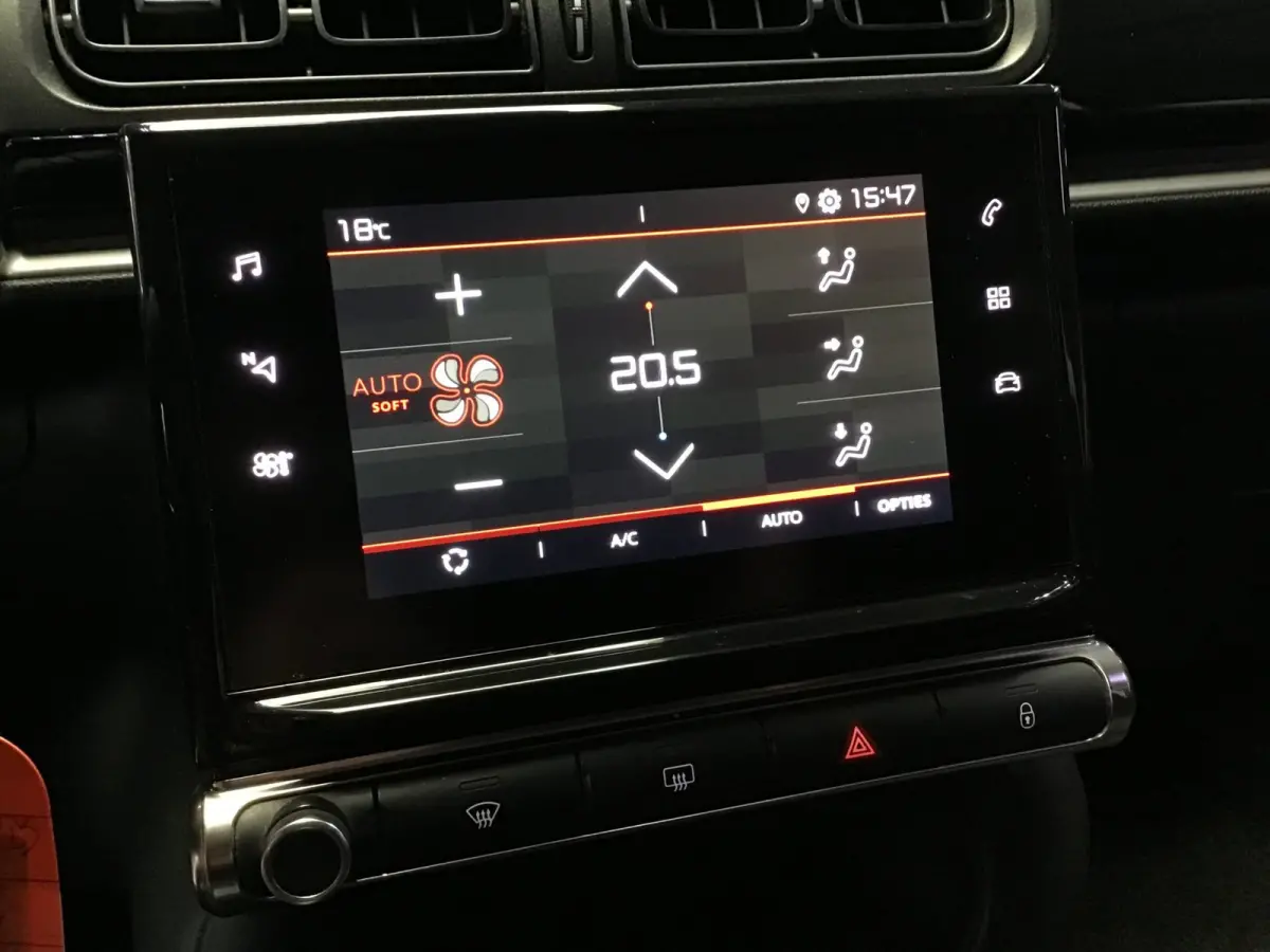 1.2 PureTech Feel I New Apk + Koppeling + Kln Brt I Clima I Cruise I Led Carplay I Navi I Led I Lane assist I Bt I Usb