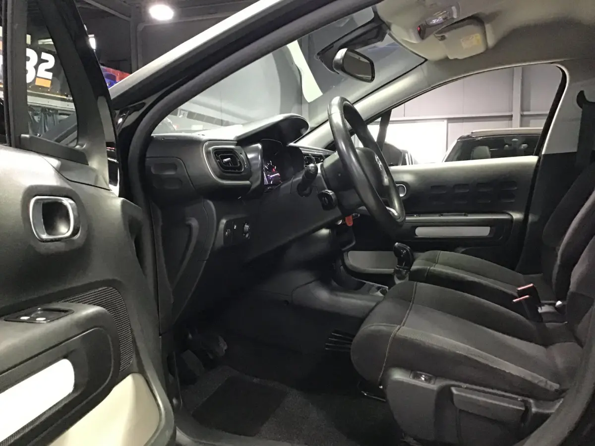 1.2 PureTech Feel I New Apk + Koppeling + Kln Brt I Clima I Cruise I Led Carplay I Navi I Led I Lane assist I Bt I Usb