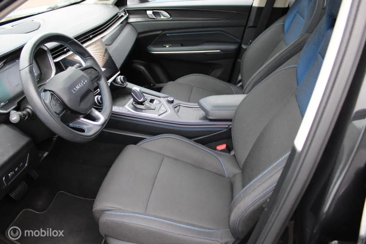 1.5 Plug-in Hybrid, Panoramadak, Stoelverwarming, Clima, Cruise, Pdc + Camera, Navi, App connect, Donker glas,