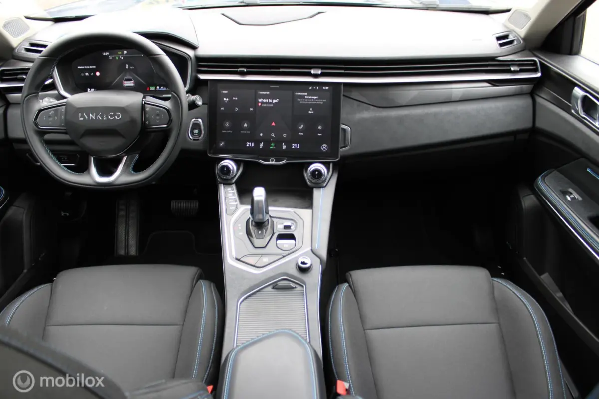 1.5 Plug-in Hybrid, Panoramadak, Stoelverwarming, Clima, Cruise, Pdc + Camera, Navi, App connect, Donker glas,