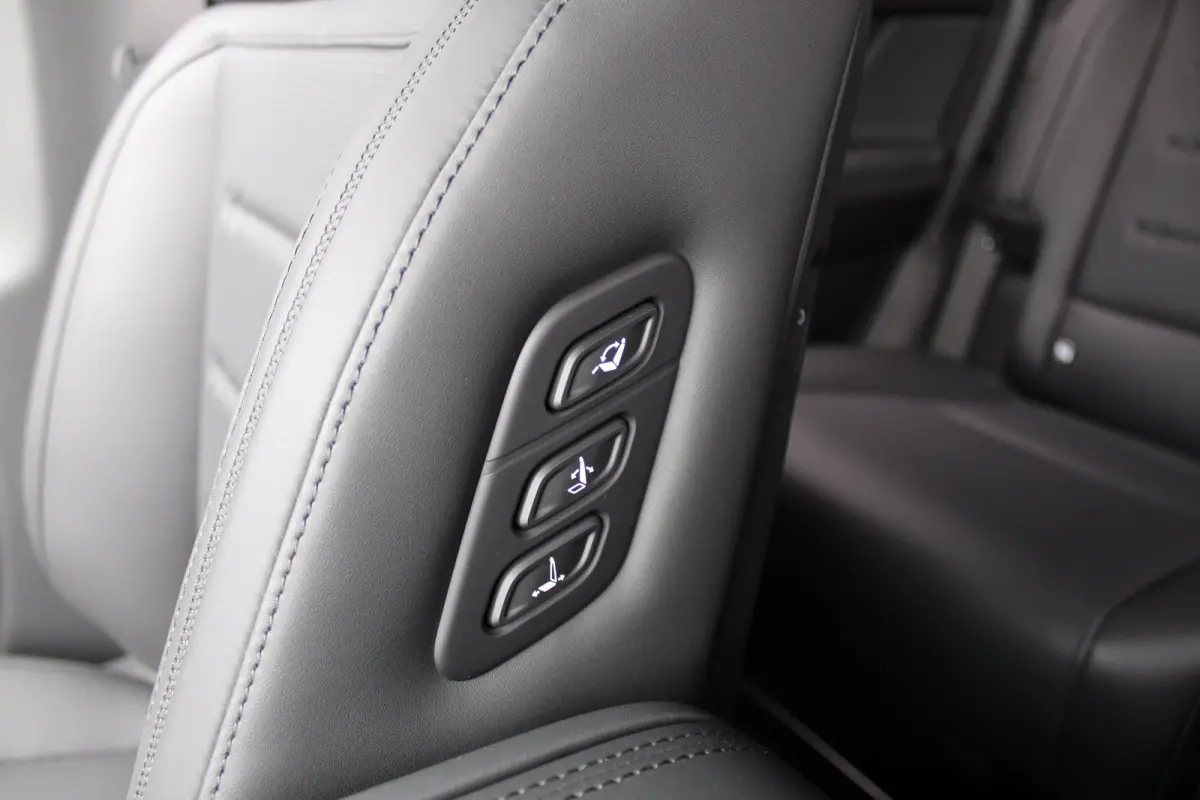 1.6 T-GDI PHEV Black Line 4WD 7p. | Achterbank in delen neerklapbaar | Achterbank verwarmd | Achterruitverwarming