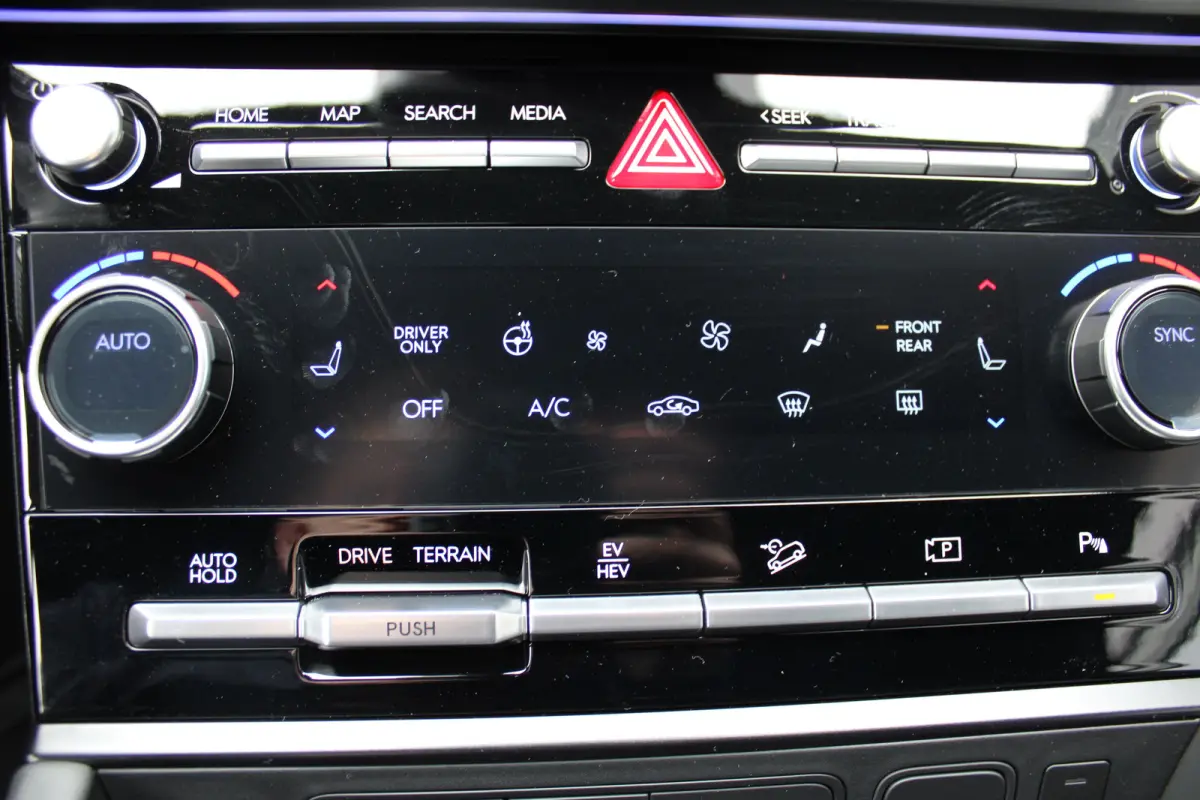 1.6 T-GDI PHEV Black Line 4WD 7p. | Achterbank in delen neerklapbaar | Achterbank verwarmd | Achterruitverwarming