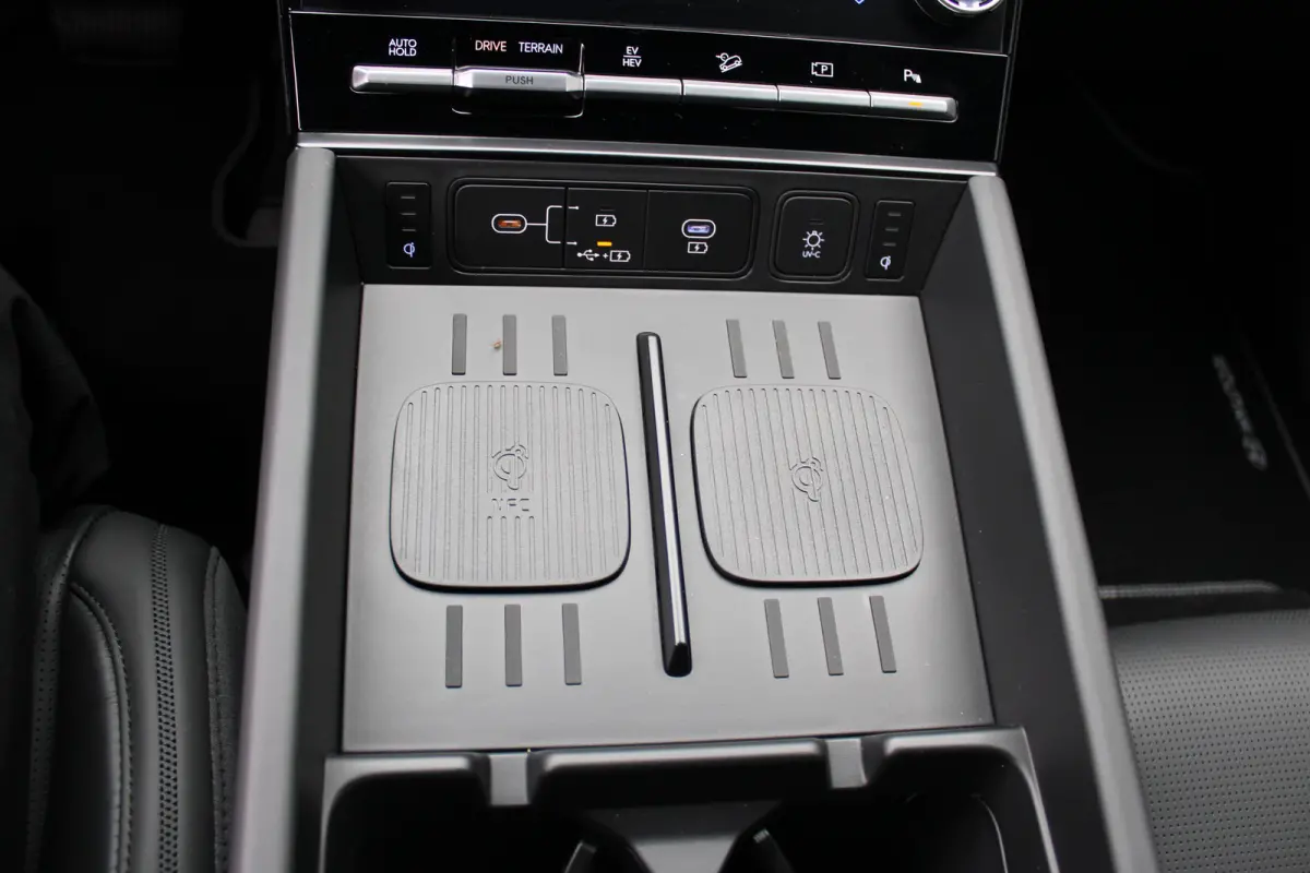1.6 T-GDI PHEV Black Line 4WD 7p. | Achterbank in delen neerklapbaar | Achterbank verwarmd | Achterruitverwarming