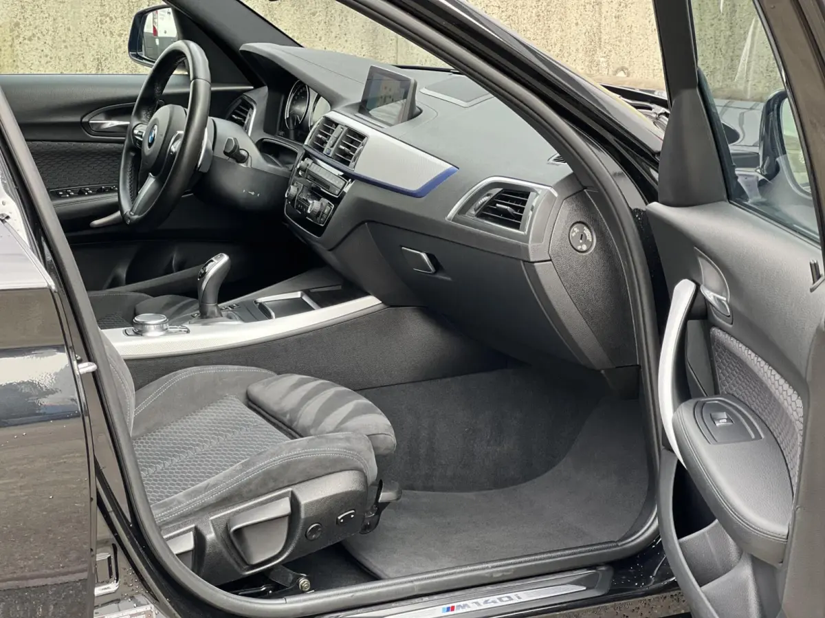 M140i High Executive |LCI 2|Limited Slip Diff|Keyless|Shadow Edition|