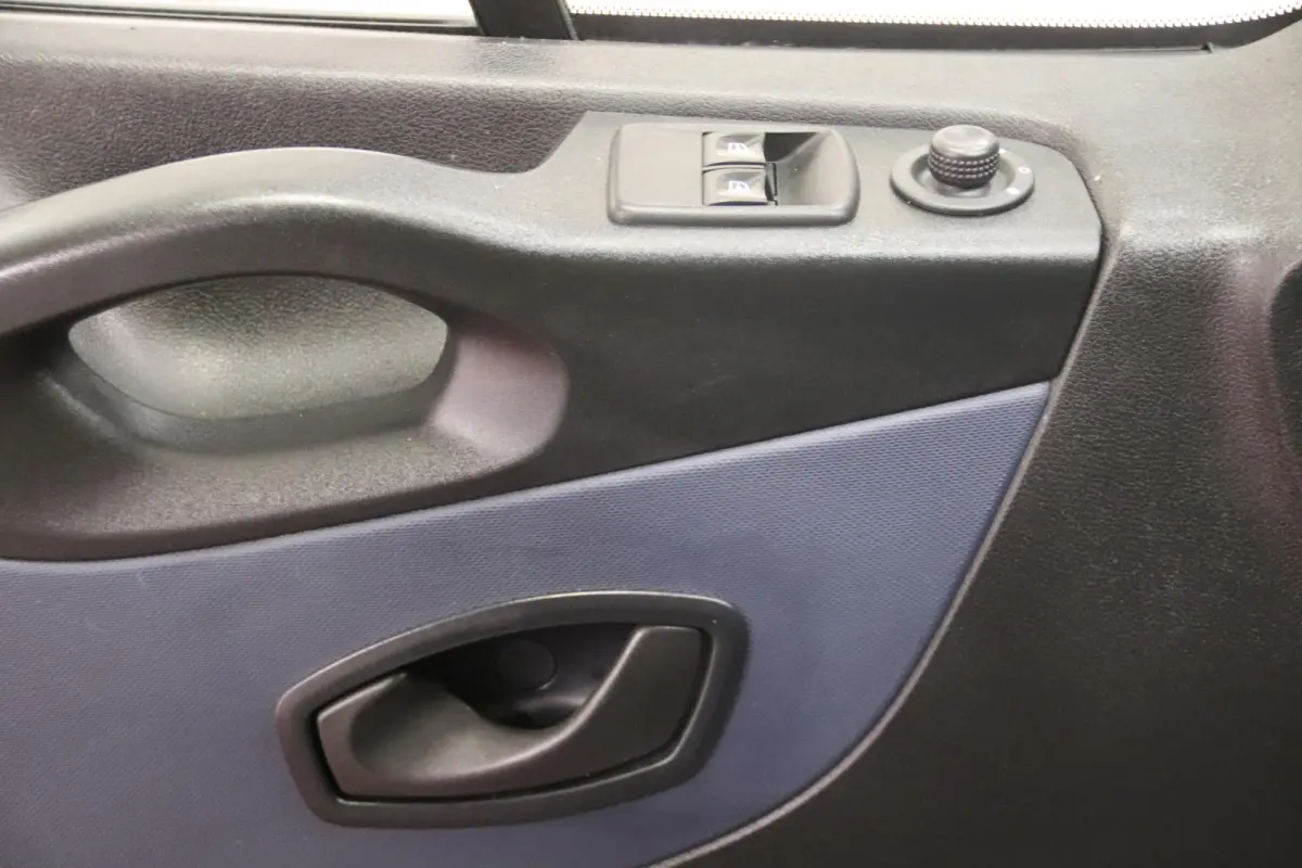 1.6 CDTI PERSONEN VERVOER 9 PERSOONS PERSONENBUS Opel Vivaro Combi 1.6 CDTI PERSONENVERVOER 9 PERSOONS PERSONENBUS