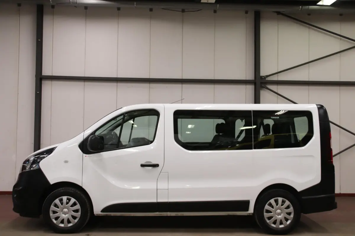 1.6 CDTI PERSONEN VERVOER 9 PERSOONS PERSONENBUS Opel Vivaro Combi 1.6 CDTI PERSONENVERVOER 9 PERSOONS PERSONENBUS