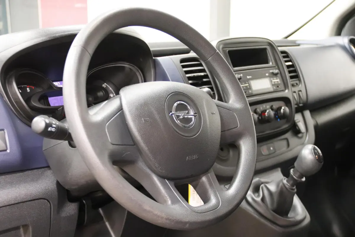1.6 CDTI PERSONEN VERVOER 9 PERSOONS PERSONENBUS Opel Vivaro Combi 1.6 CDTI PERSONENVERVOER 9 PERSOONS PERSONENBUS