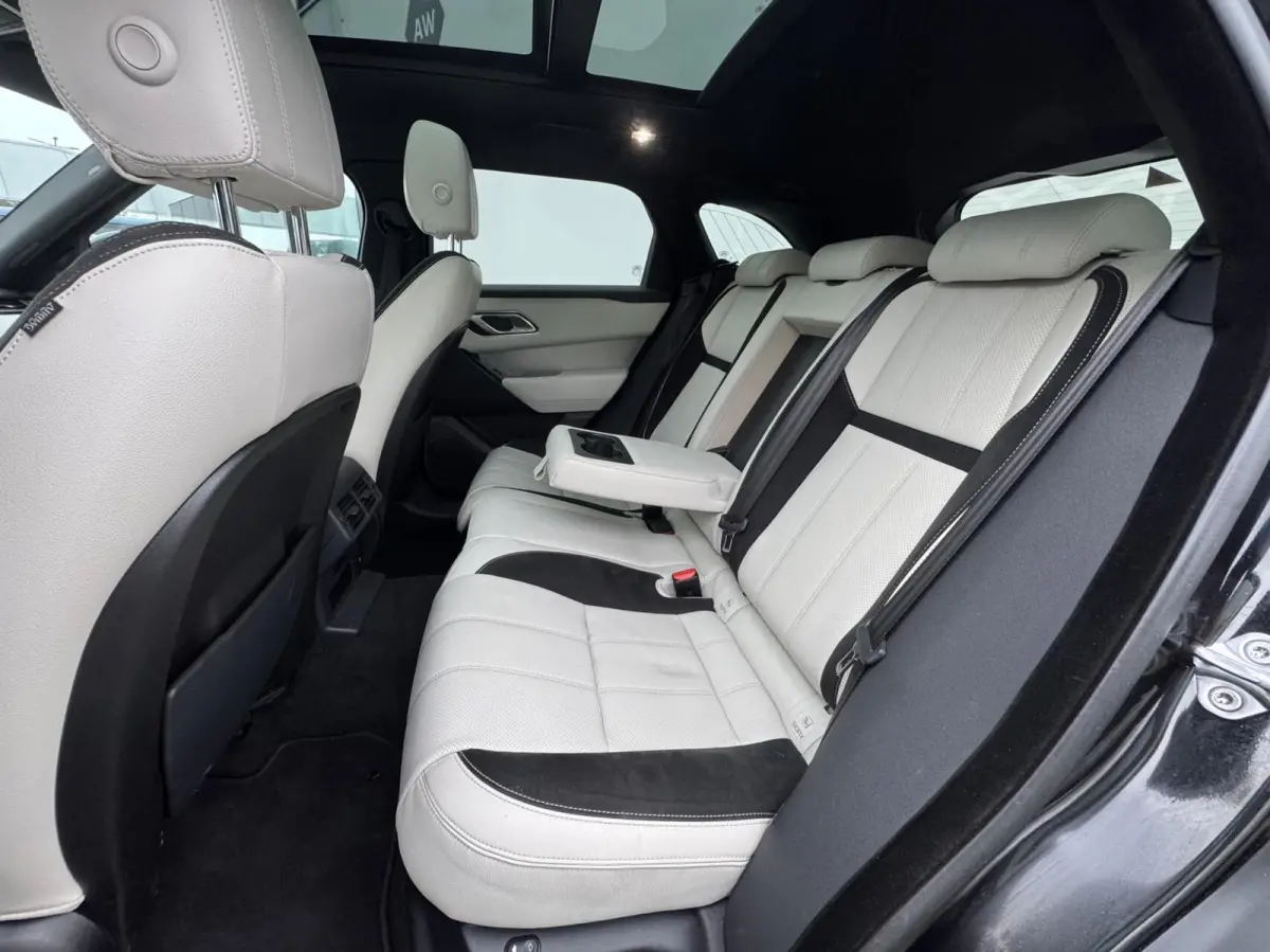 LET OP 3.0 V6 AWD R-Dynamic HSE