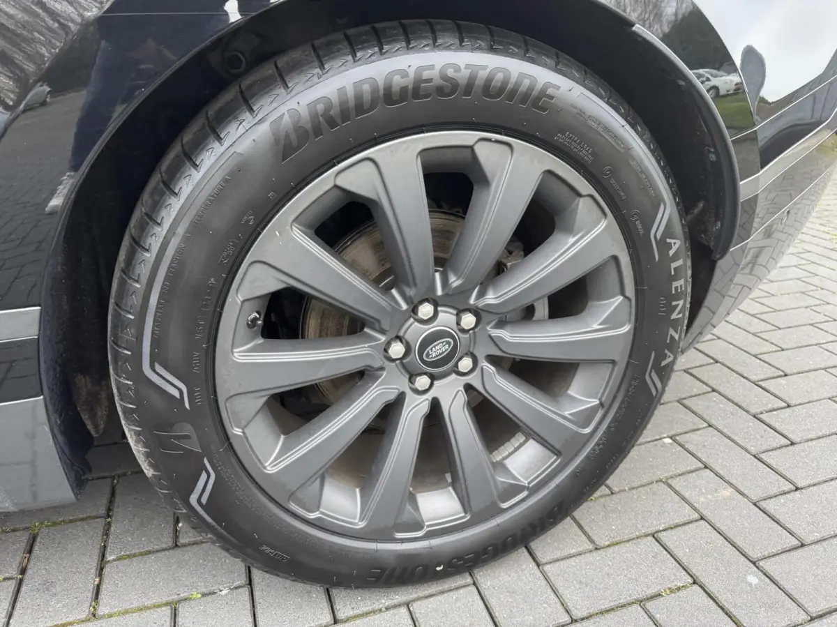LET OP 3.0 V6 AWD R-Dynamic HSE