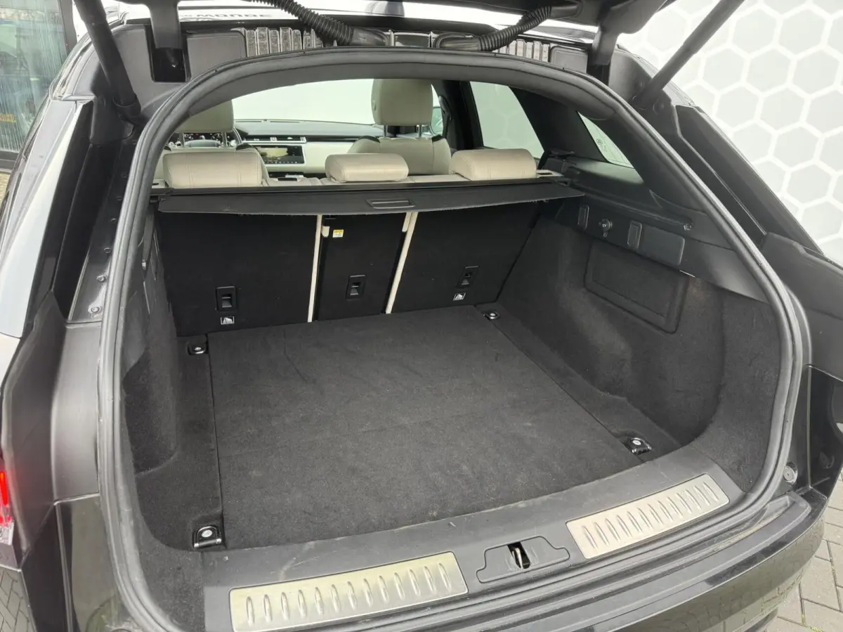 LET OP 3.0 V6 AWD R-Dynamic HSE