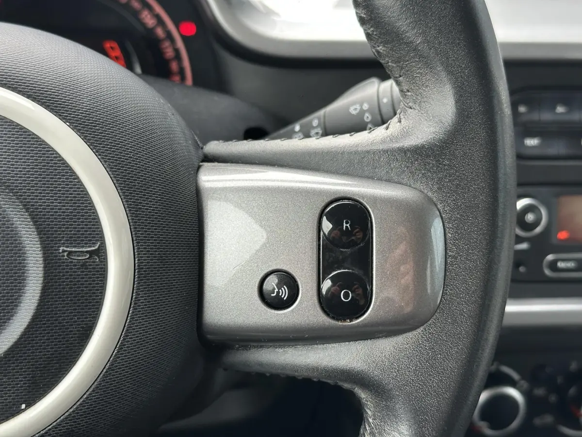 1.0 SCe Limited 75PK | 1e Eigenaar | NL AUTO | Airco | Cruise Control | Lichtmetalen Velgen | All Season Banden | 5 Deurs |