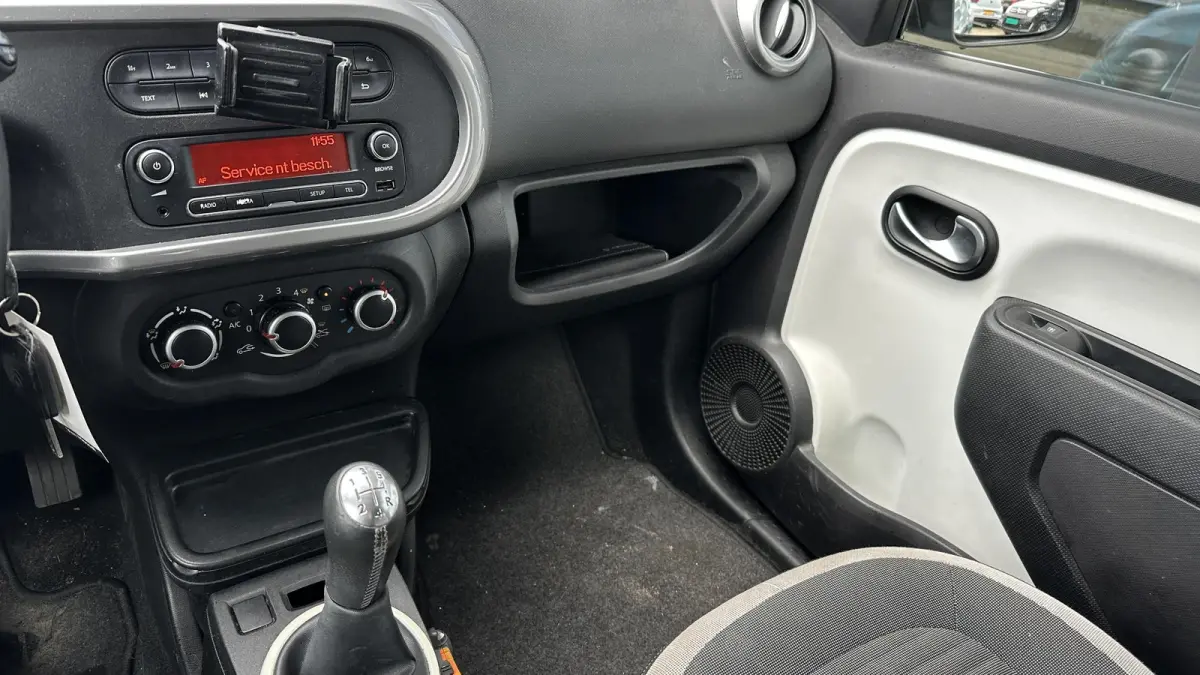 1.0 SCe Limited 75PK | 1e Eigenaar | NL AUTO | Airco | Cruise Control | Lichtmetalen Velgen | All Season Banden | 5 Deurs |
