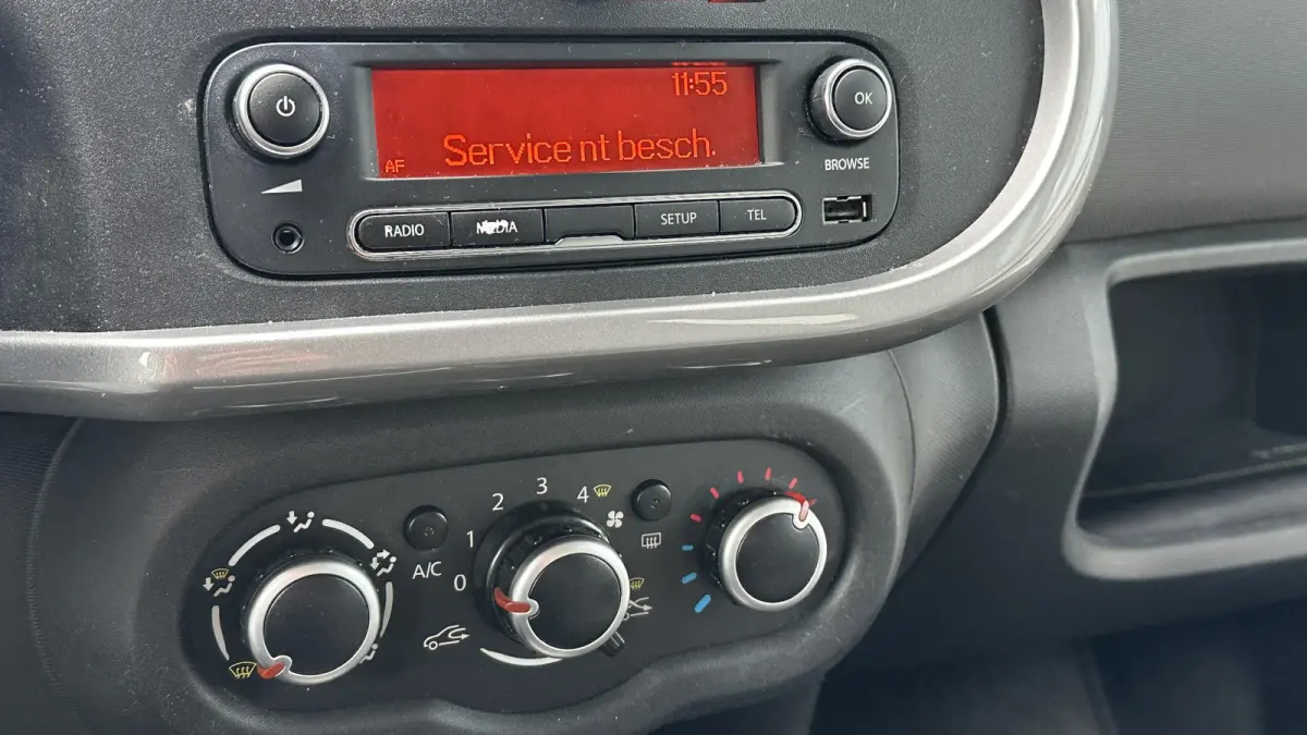1.0 SCe Limited 75PK | 1e Eigenaar | NL AUTO | Airco | Cruise Control | Lichtmetalen Velgen | All Season Banden | 5 Deurs |
