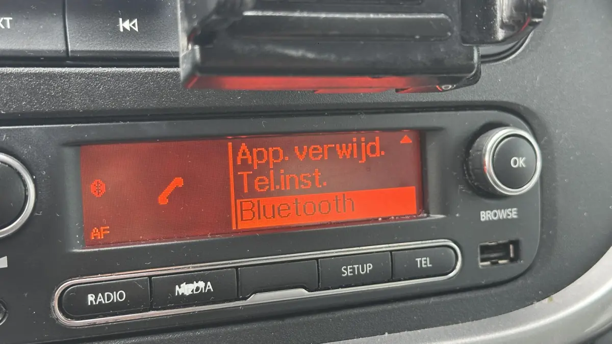 1.0 SCe Limited 75PK | 1e Eigenaar | NL AUTO | Airco | Cruise Control | Lichtmetalen Velgen | All Season Banden | 5 Deurs |