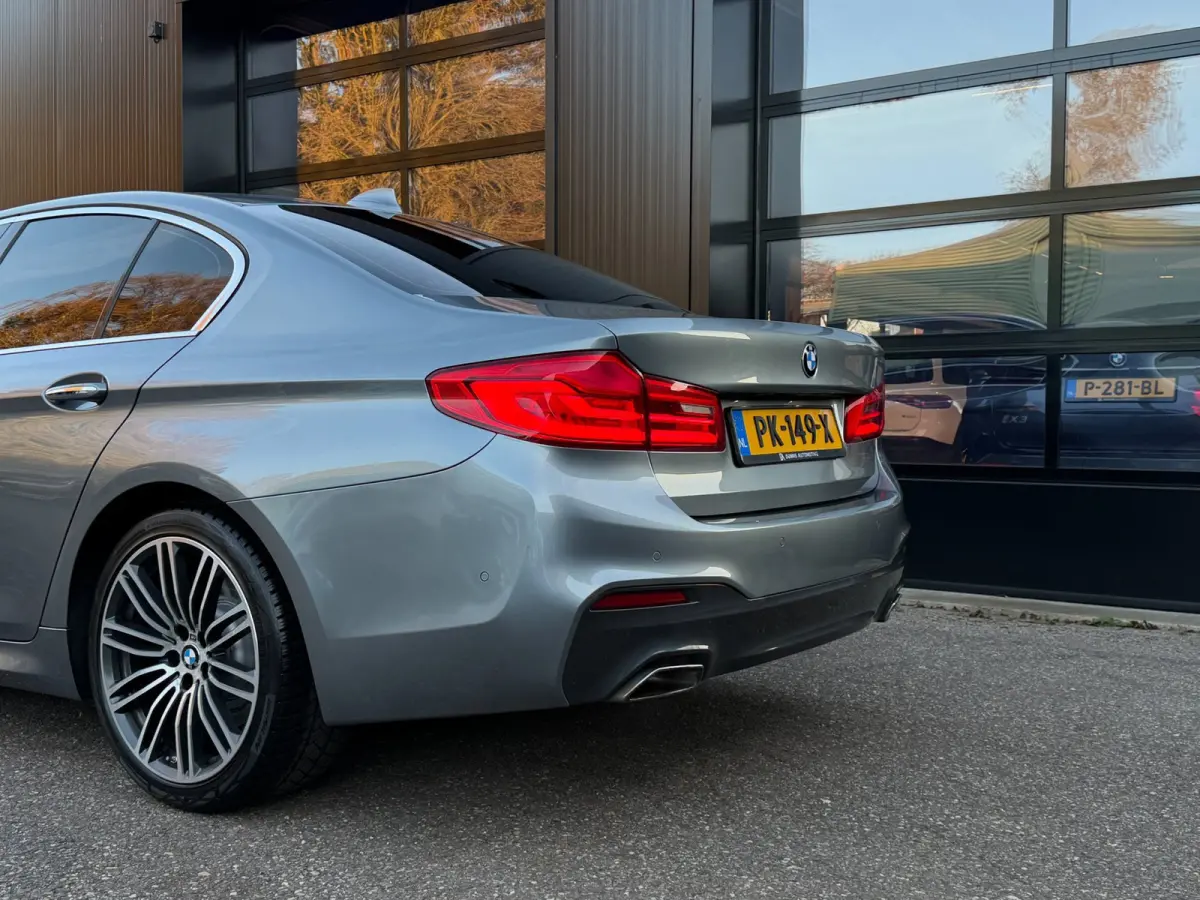 520i M-Sport Edition Bluestone Metallic