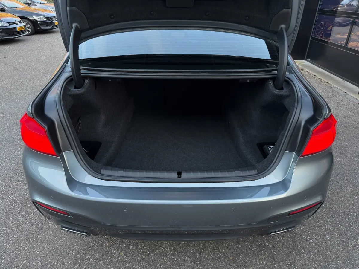 520i M-Sport Edition Bluestone Metallic