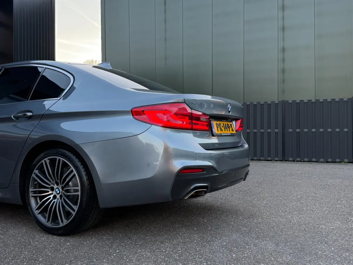 520i M-Sport Edition Bluestone Metallic