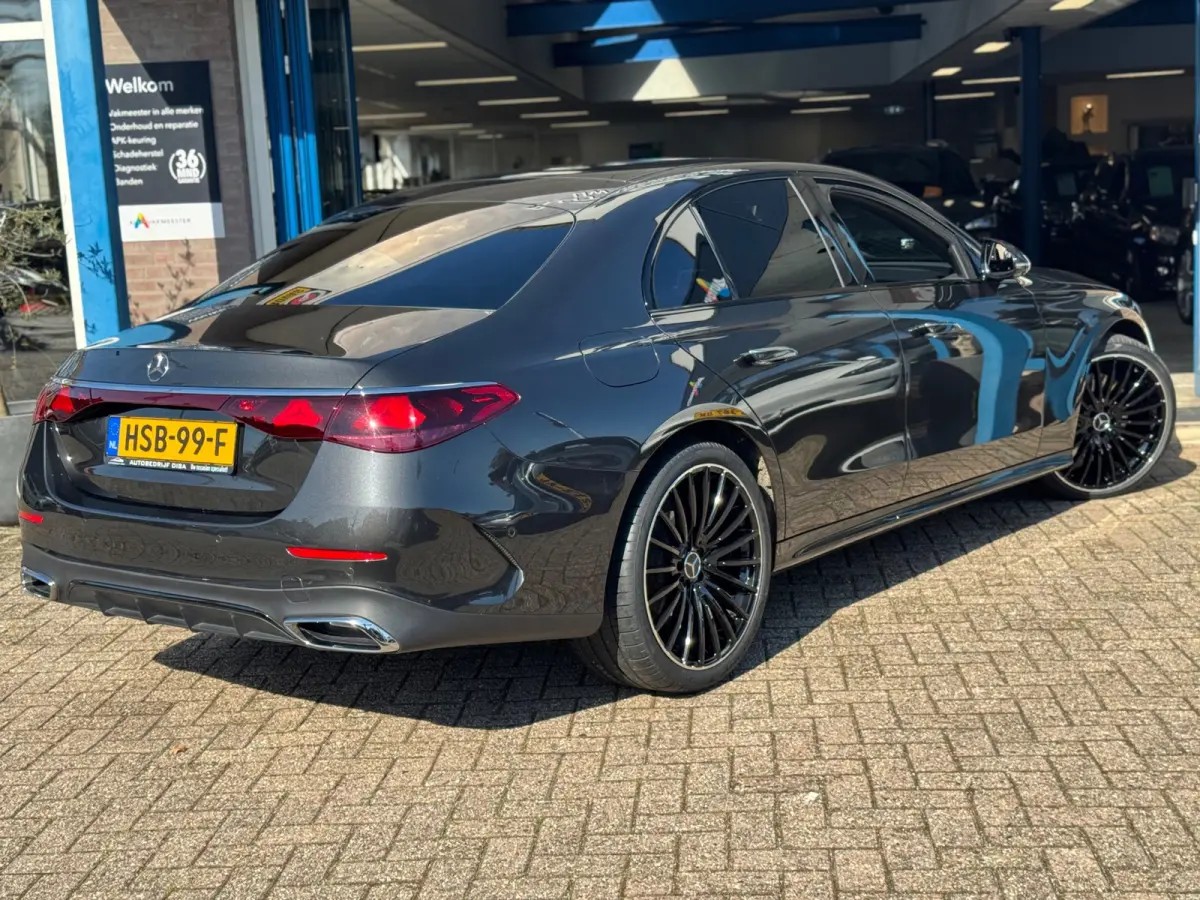 200 AMG Line Hyperscreen 360 Camera 21 inch