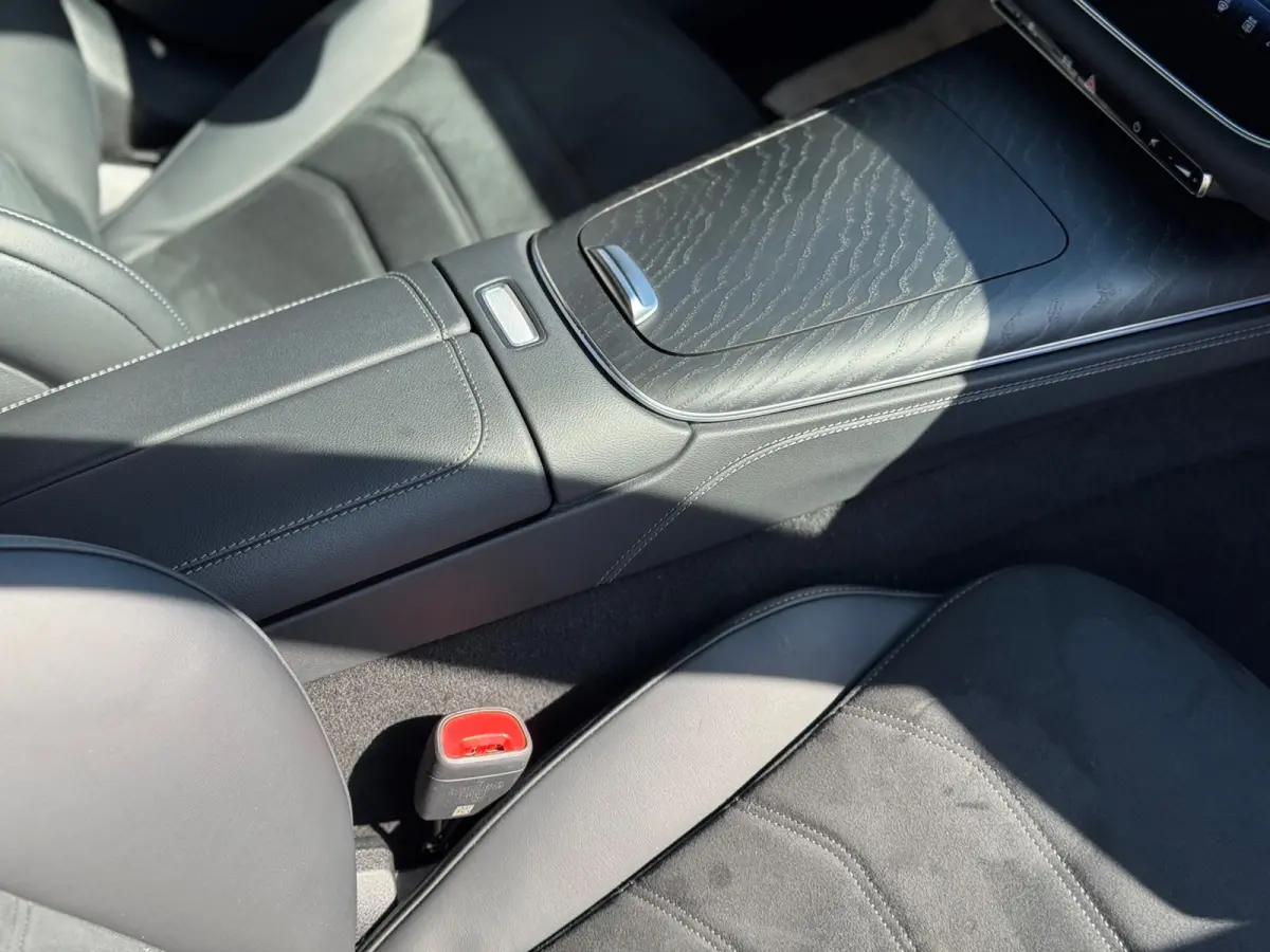 200 AMG Line Hyperscreen 360 Camera 21 inch