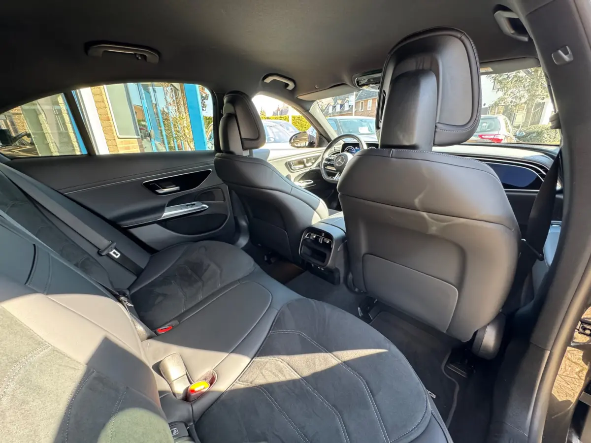 200 AMG Line Hyperscreen 360 Camera 21 inch