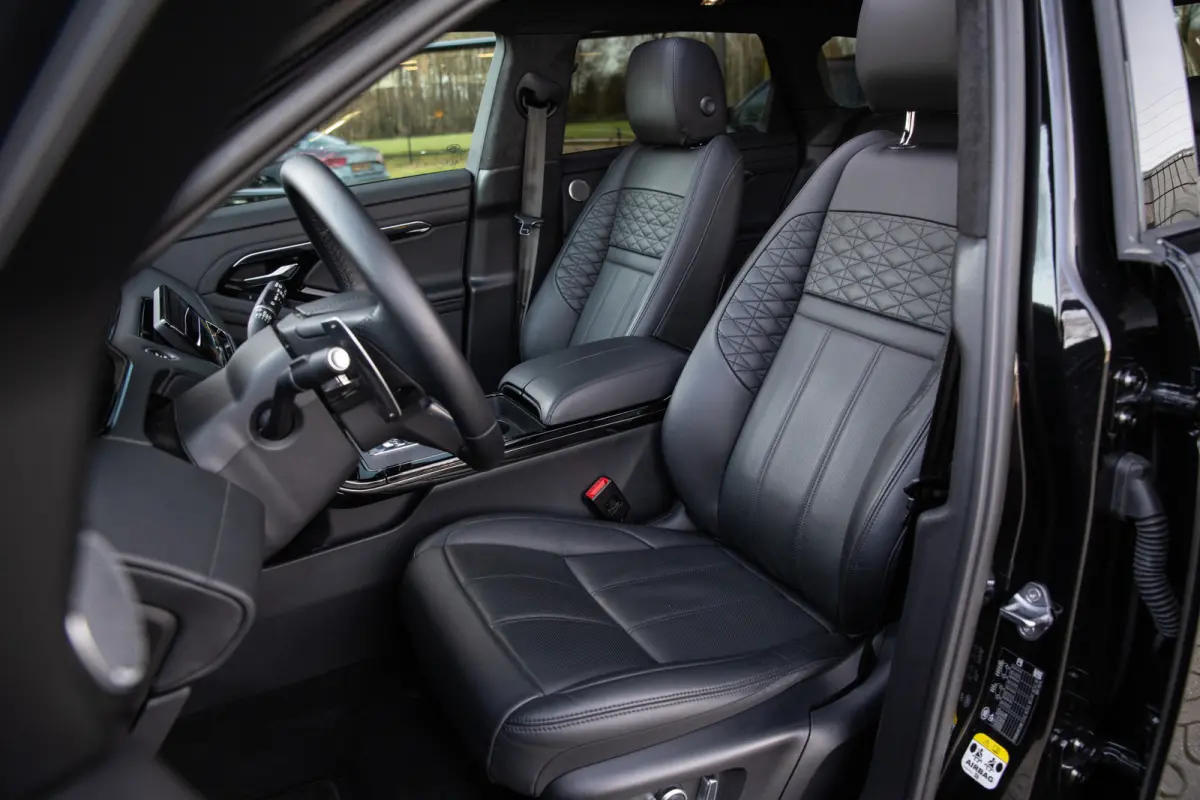 1.5 P300e AWD R-Dynamic HSE Autobiography , SoH 97%, Pano, Meridian, Stoelventilatie, HUD, Alcantara Hemel