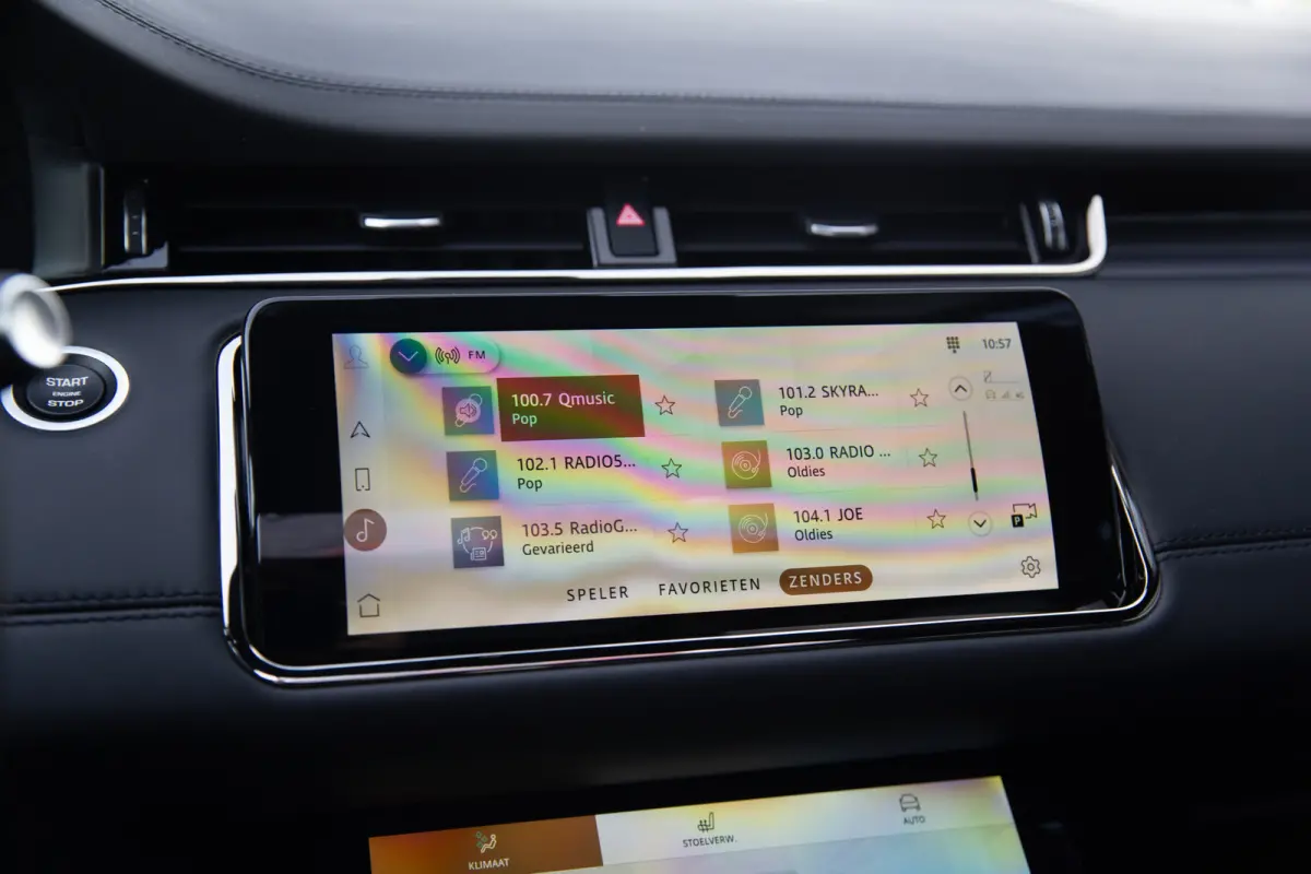 1.5 P300e AWD R-Dynamic HSE Autobiography , SoH 97%, Pano, Meridian, Stoelventilatie, HUD, Alcantara Hemel