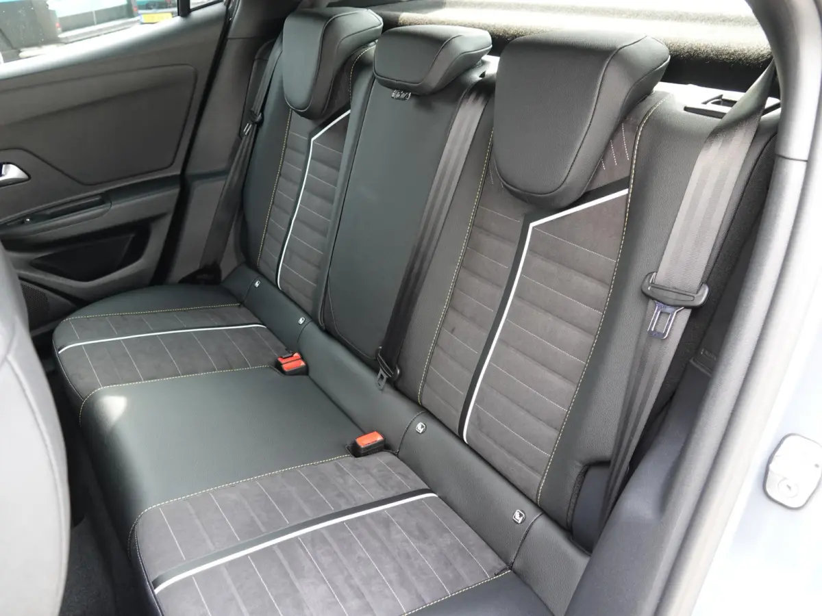 GSE 54 kWh Alcantara / Leder interieur