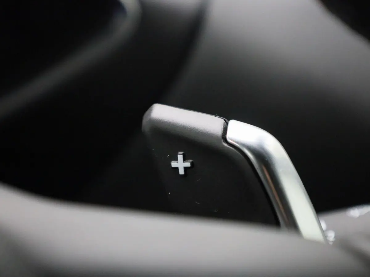 1.2 PureTech Bastille AUTOMAAT | Virtual | Achteruitrijcamera | Cruise Control | Climate control |