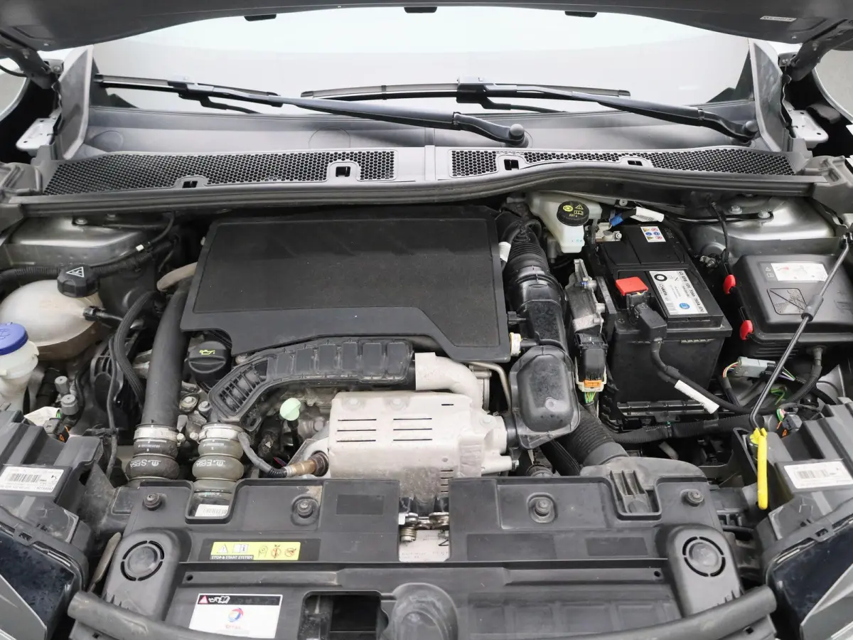 1.2 PureTech Bastille AUTOMAAT | Virtual | Achteruitrijcamera | Cruise Control | Climate control |
