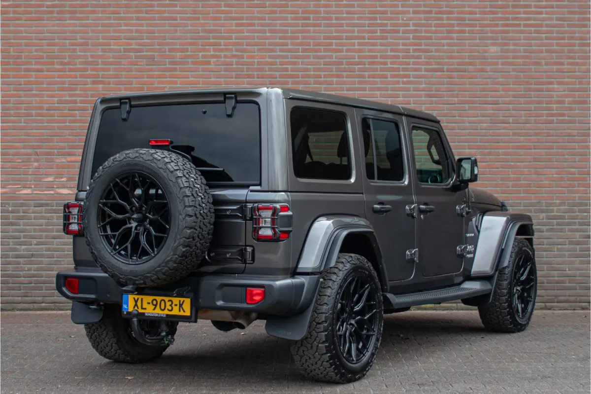 2.0T Sahara, Origineel NL, 76.000km NAP, Leder, Stoel & Stuurverwarming, Keyless, Trekhaak, Carplay, Camera.