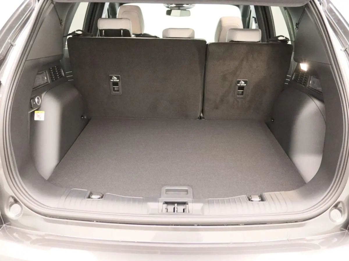 2.5 PHEV Sound Edition | UIT VOORRAAD LEVERBAAR | €6000 KORTING | Trekhaak | 700W B&O geluidsysteem |