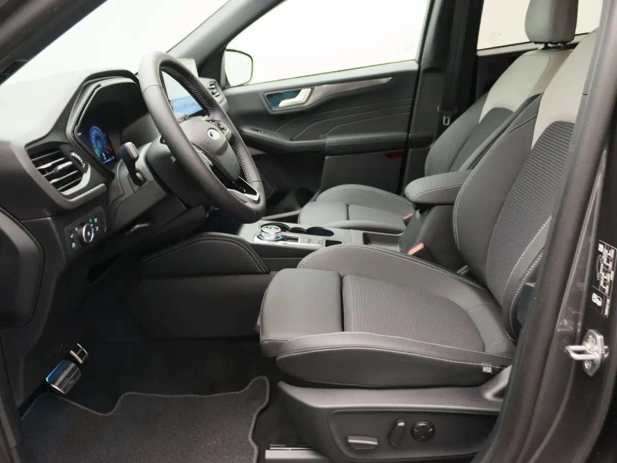 2.5 PHEV Sound Edition | UIT VOORRAAD LEVERBAAR | €6000 KORTING | Trekhaak | 700W B&O geluidsysteem |