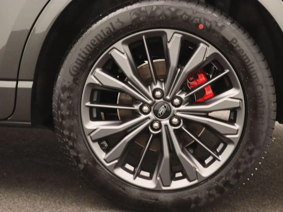2.5 PHEV Sound Edition | UIT VOORRAAD LEVERBAAR | €6000 KORTING | Trekhaak | 700W B&O geluidsysteem |