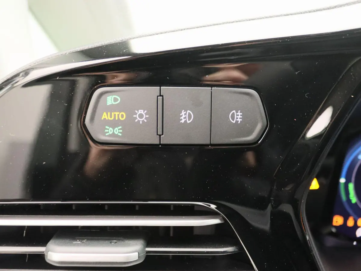 1.5 EcoBoost PHEV L2 Trend | UIT VOORRAAD LEVERBAAR | 0,99% financial lease | Trekhaak |