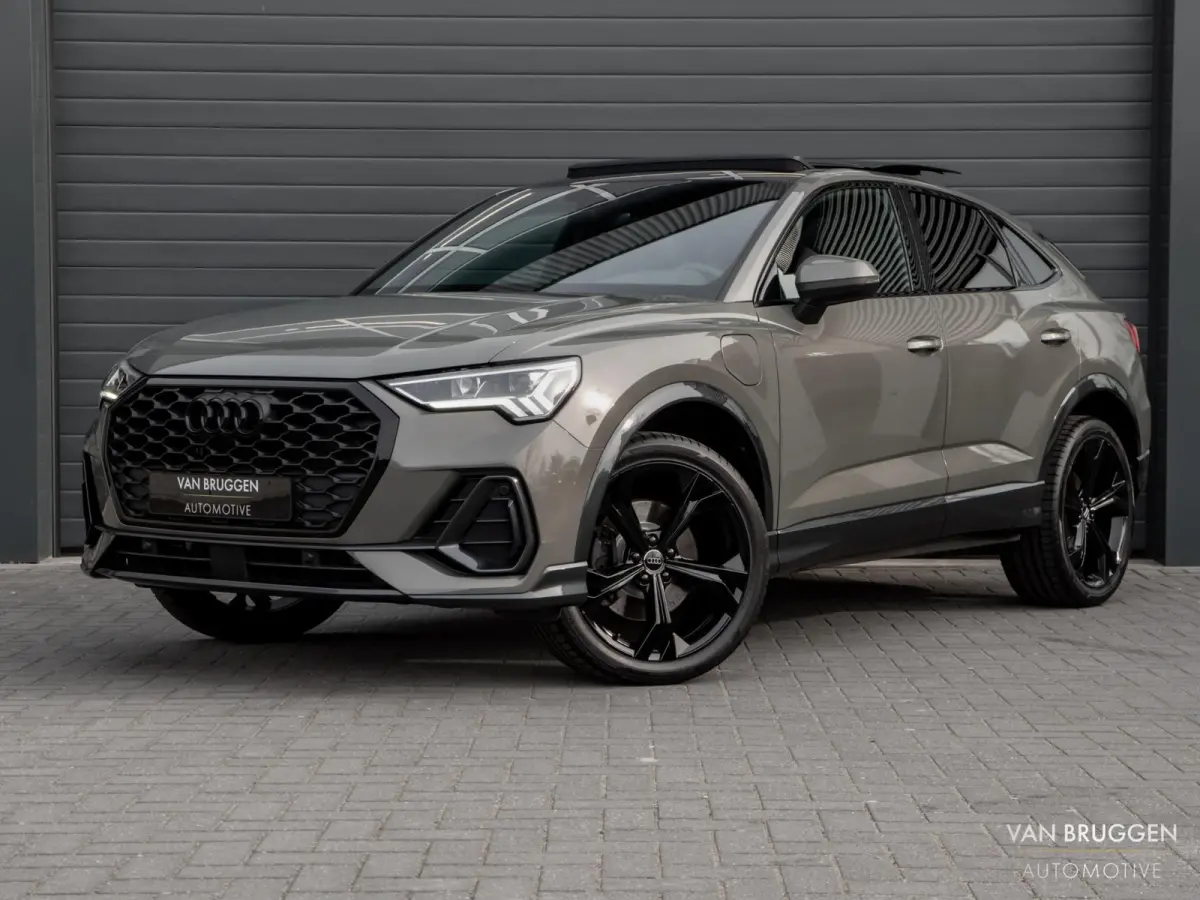 Audi Audi Q3 II Sportback 45 TFSIe 245 Design S tronic