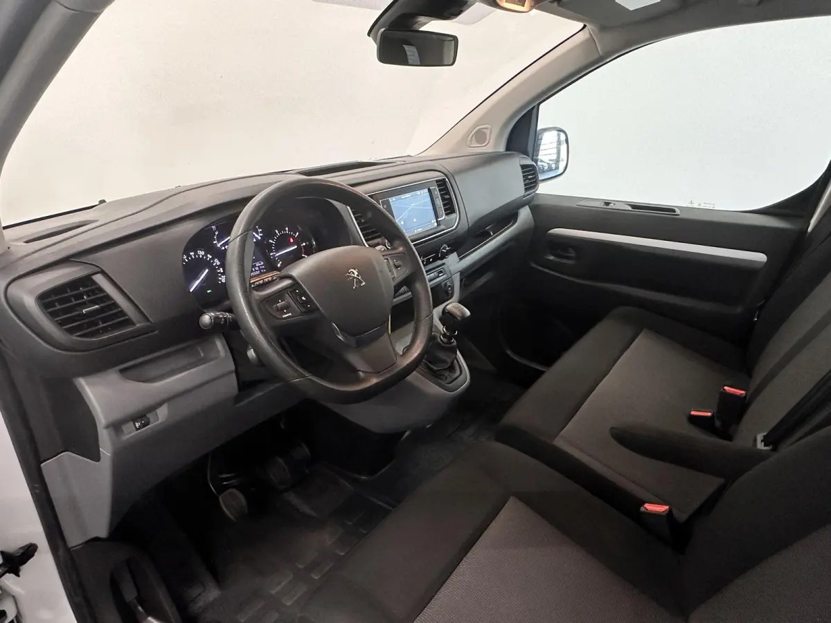 2.0HDI 145PK Long Asphalt Dubbele Cabine Airco Cruise Control Navi Trekhaak Imperiaal Carplay 6 Persoons Trekhaak