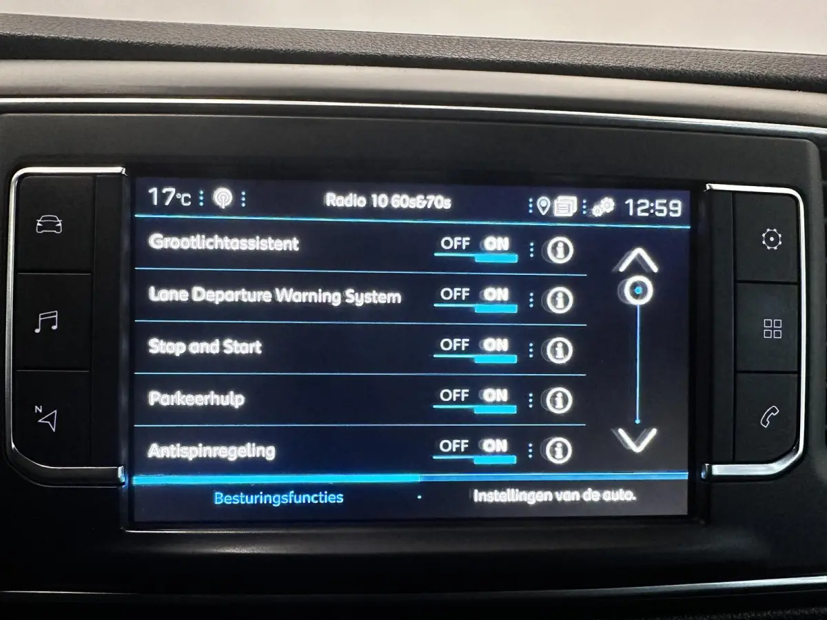 2.0HDI 145PK Long Asphalt Dubbele Cabine Airco Cruise Control Navi Trekhaak Imperiaal Carplay 6 Persoons Trekhaak