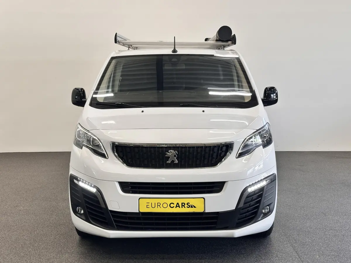 2.0HDI 145PK Long Asphalt Dubbele Cabine Airco Cruise Control Navi Trekhaak Imperiaal Carplay 6 Persoons Trekhaak