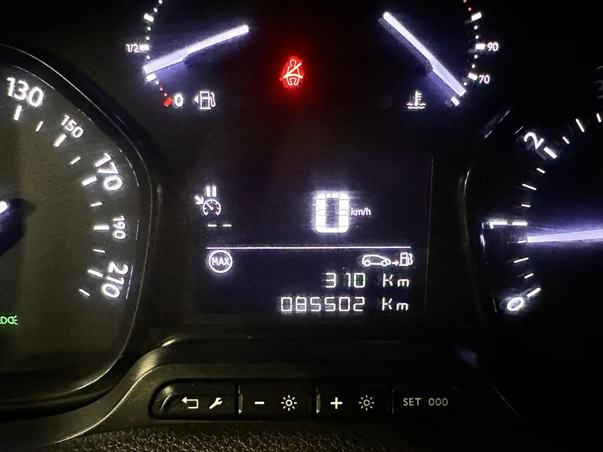 2.0HDI 145PK Long Asphalt Dubbele Cabine Airco Cruise Control Navi Trekhaak Imperiaal Carplay 6 Persoons Trekhaak