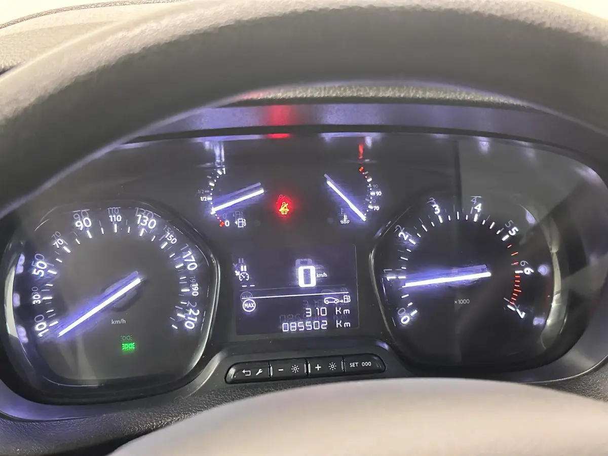 2.0HDI 145PK Long Asphalt Dubbele Cabine Airco Cruise Control Navi Trekhaak Imperiaal Carplay 6 Persoons Trekhaak