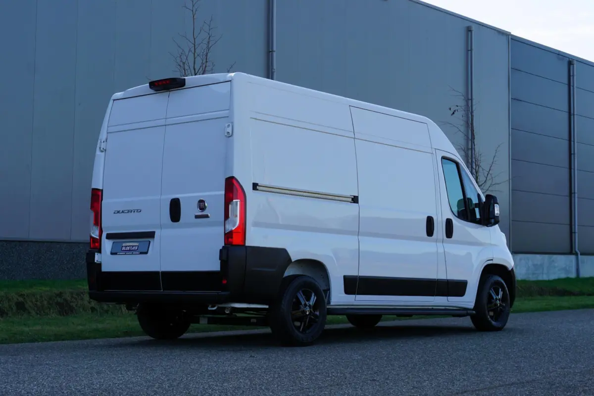 35 2.2 MultiJet L2H2 Nieuwstaat |BPM vrij! |140 pk |3500 KG |Luxe uitvoering |Camera |Cruise |Navi |Groot scherm |2e airbag |Reservewiel |Climate control