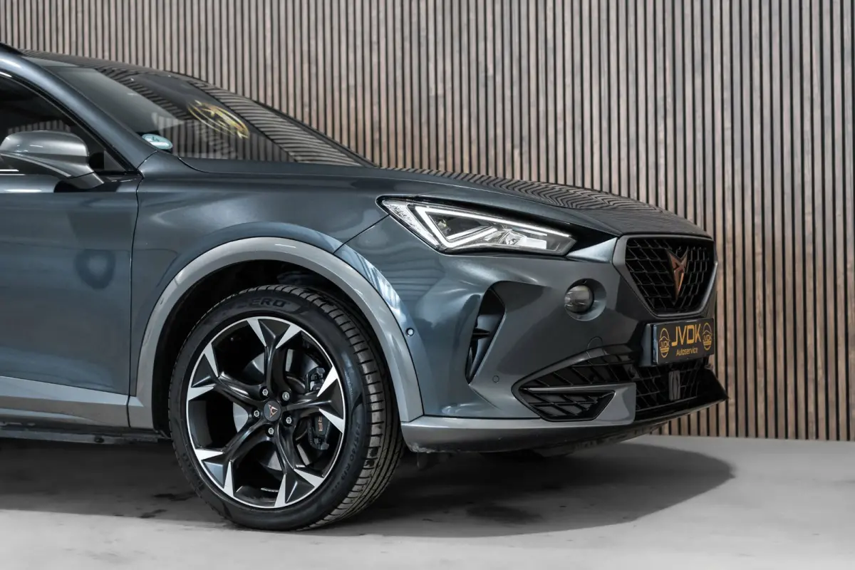 1.4 e-Hybrid VZ Performance PANO LED