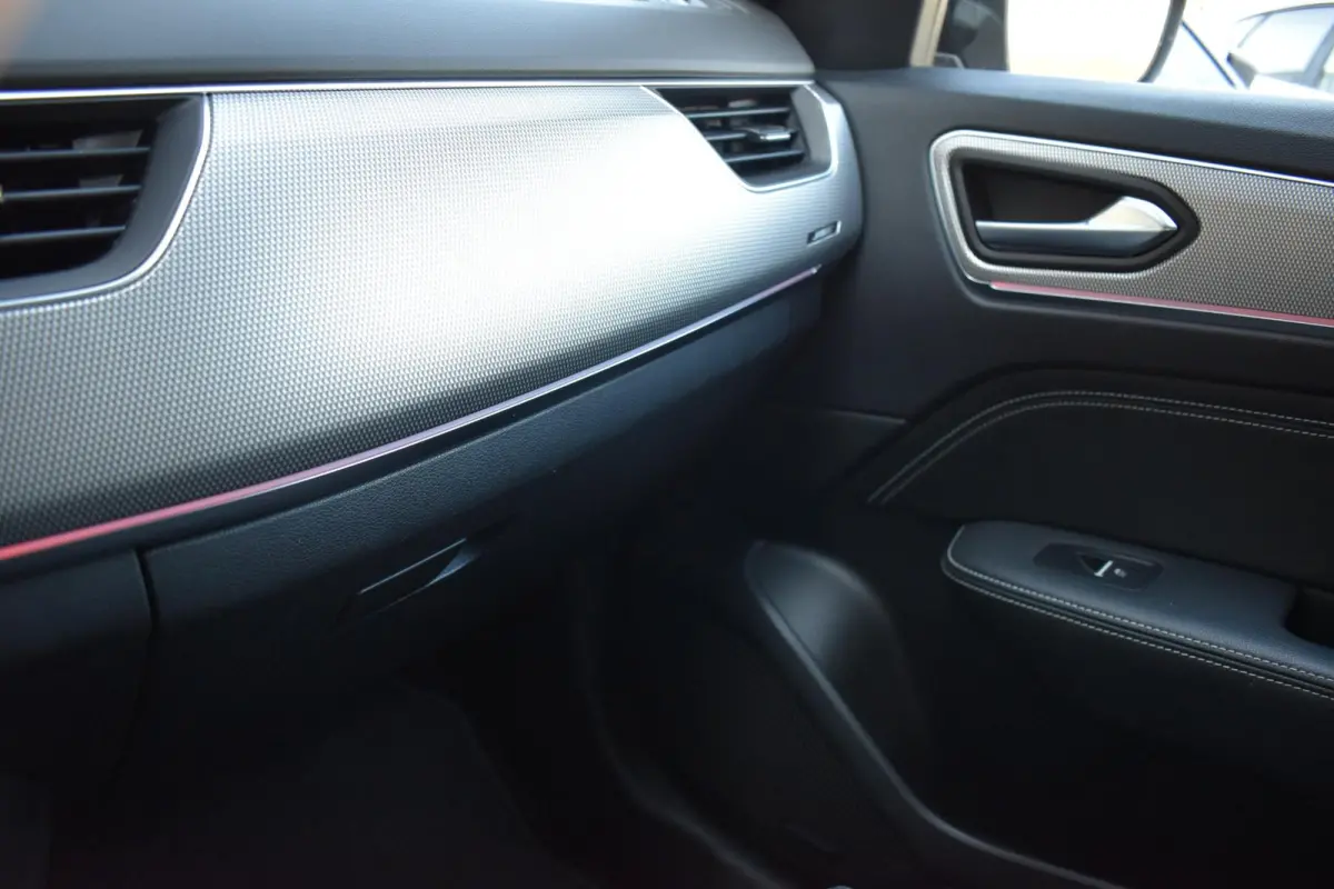 1.6 E-Tech Hybrid 145 Intens Lane Stuurvw Camera Keyless Bose