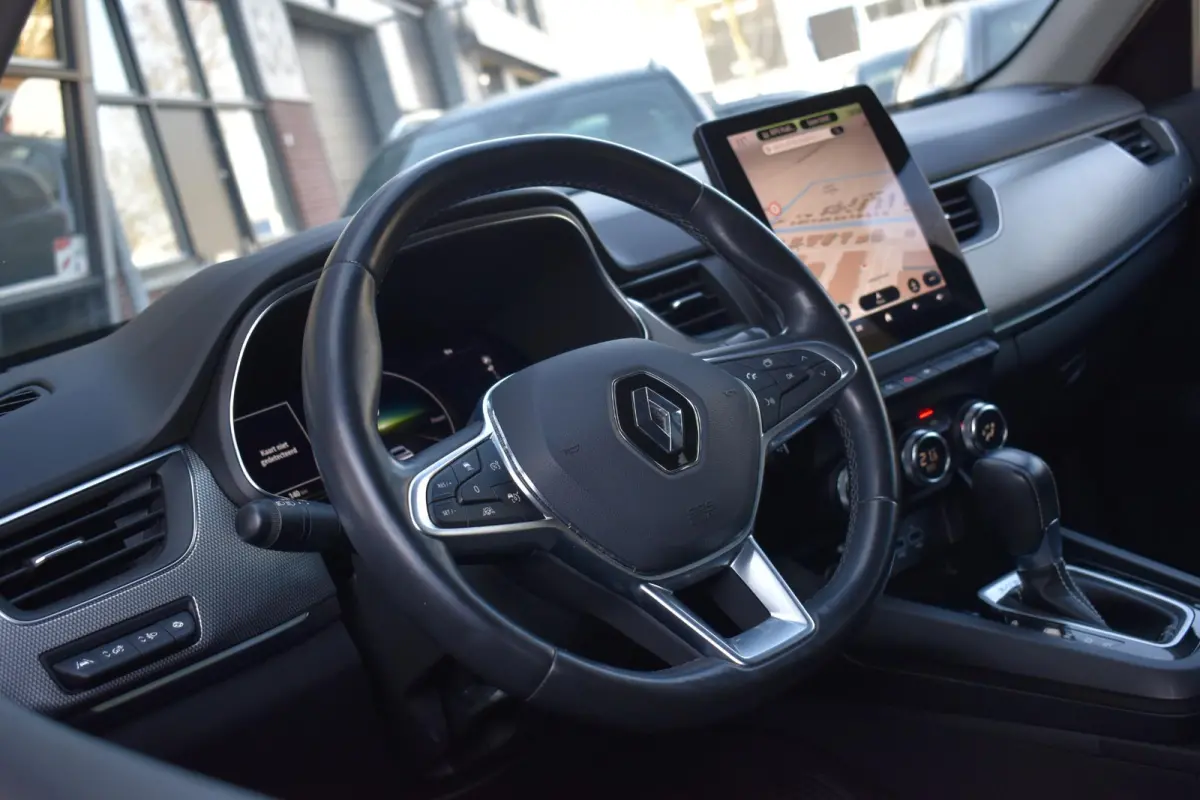 1.6 E-Tech Hybrid 145 Intens Lane Stuurvw Camera Keyless Bose